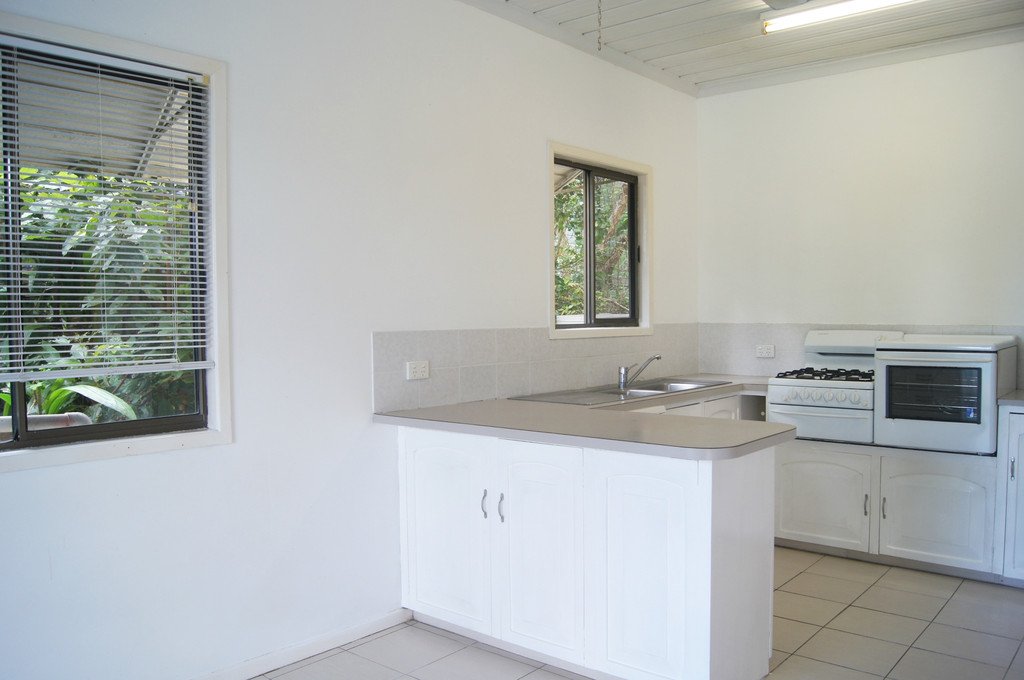 4 Balaka Street CANNONVALE 9