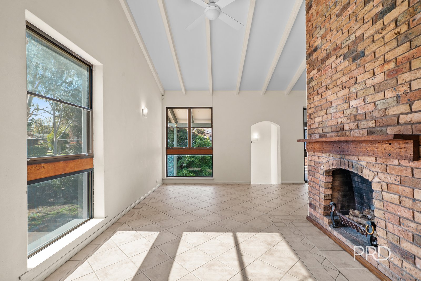 4 Banks Avenue KOORINGAL 4
