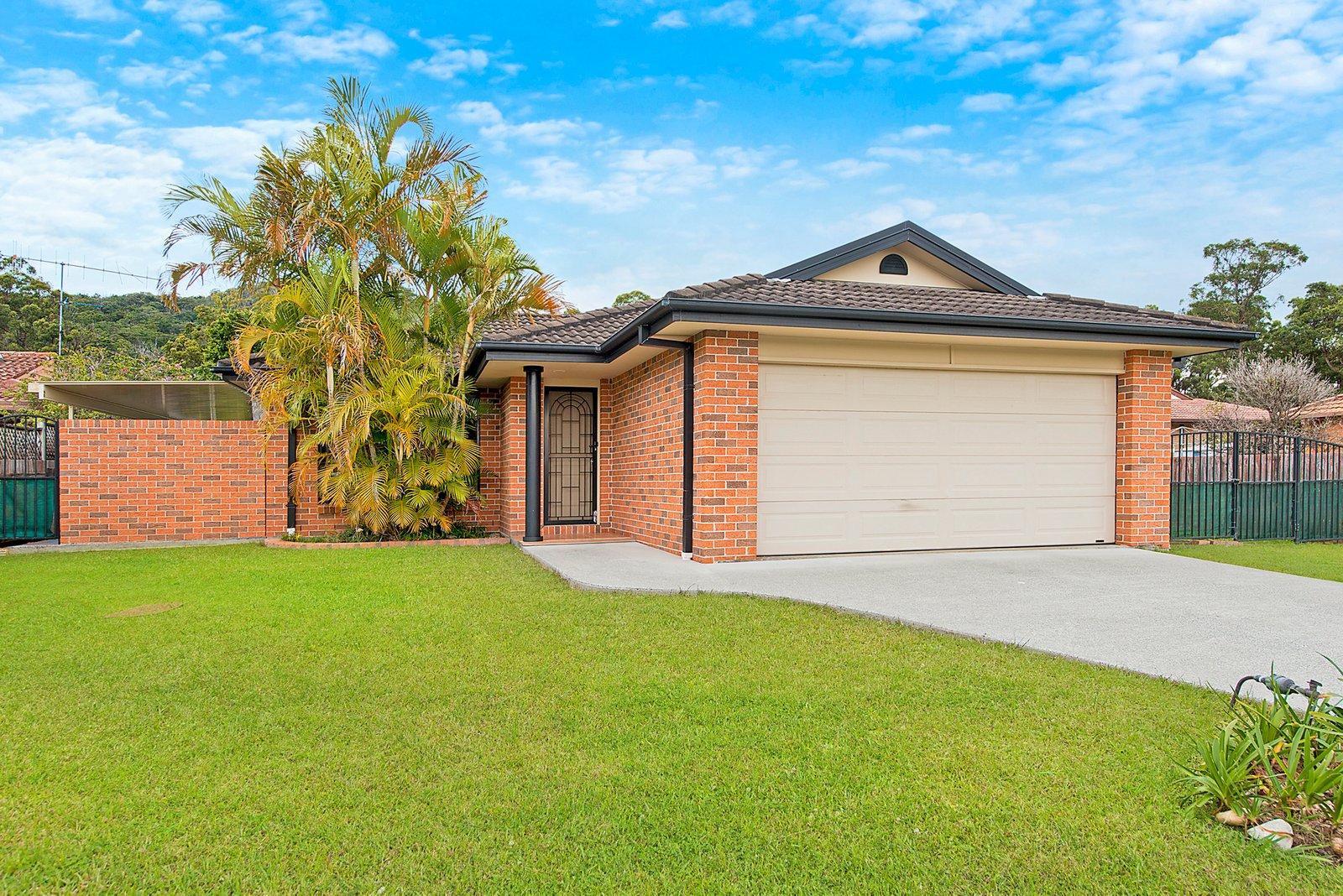 4 Banks Street LAKEWOOD 1