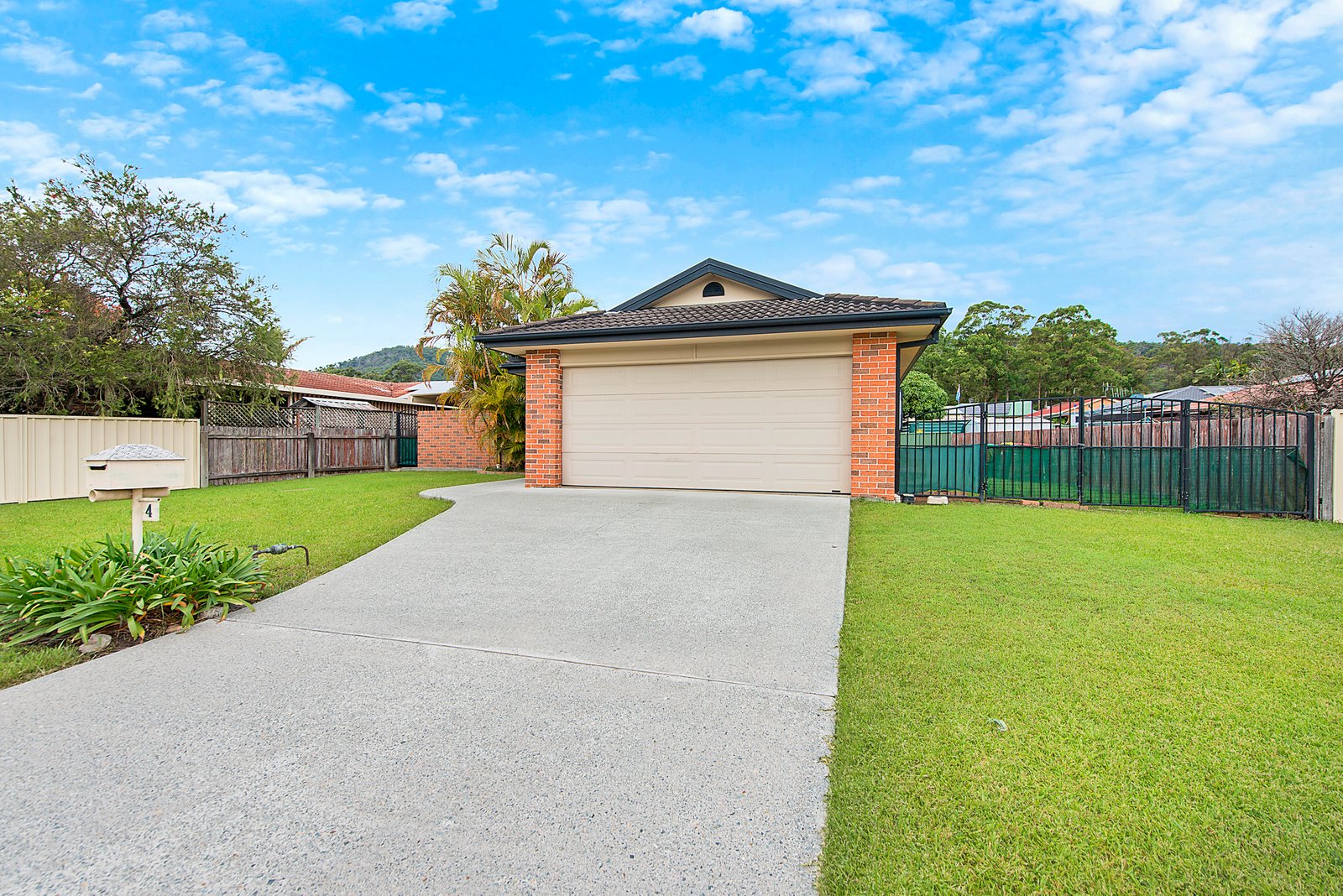 4 Banks Street LAKEWOOD 15