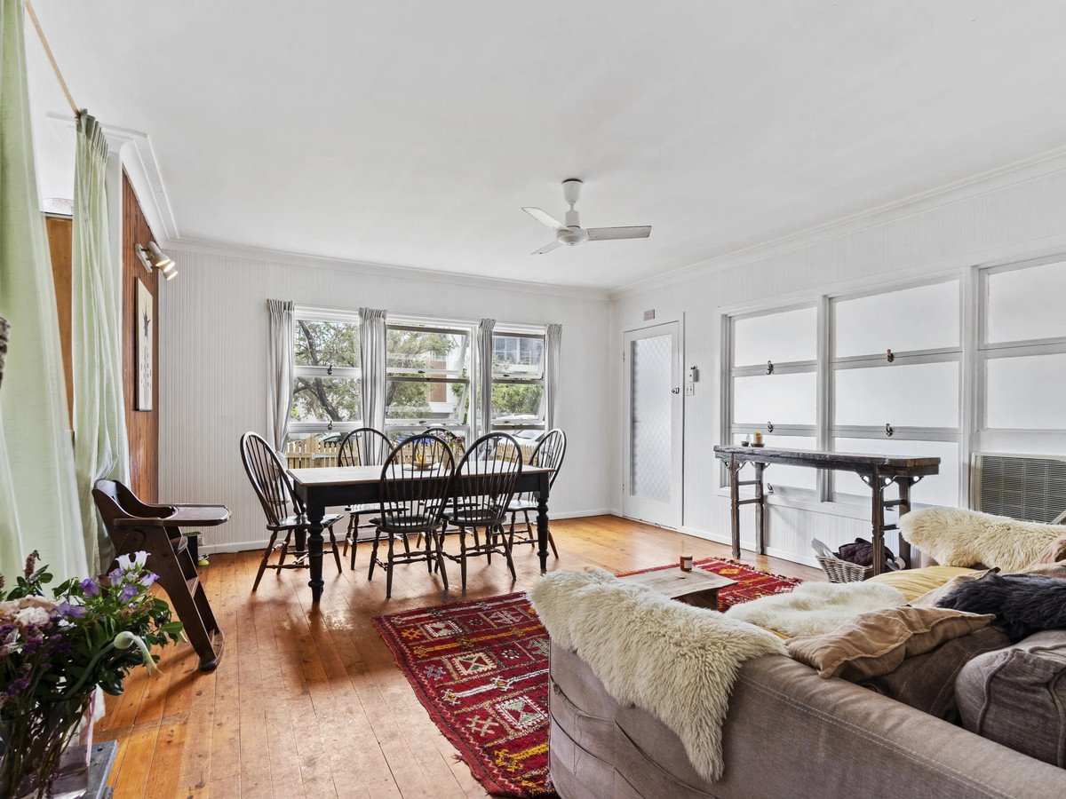 4 Banksia Broadway  Burleigh Heads 9
