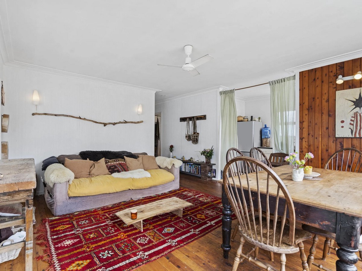 4 Banksia Broadway  Burleigh Heads 10