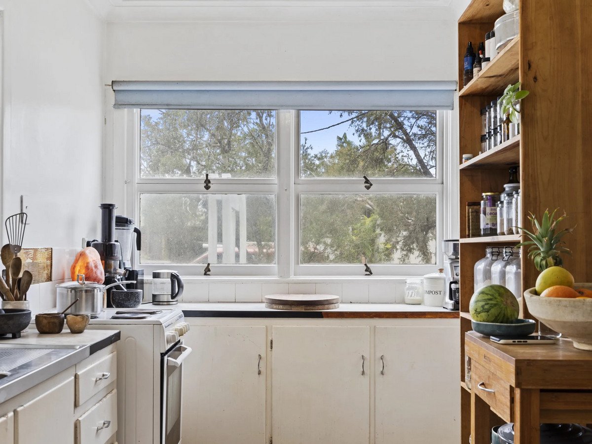 4 Banksia Broadway  Burleigh Heads 11