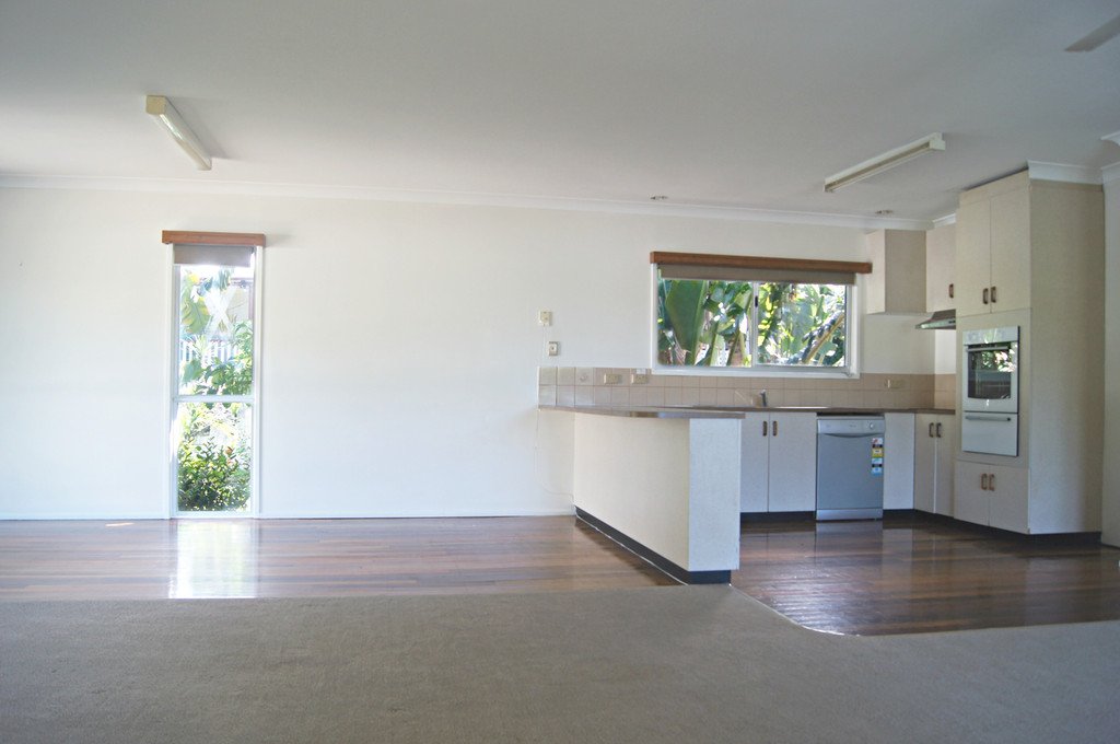 4 Banksia Court CANNONVALE 3