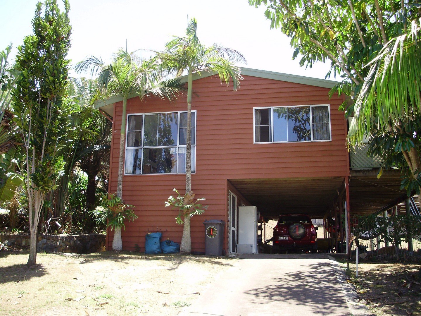 4 Banksia Court CANNONVALE 11