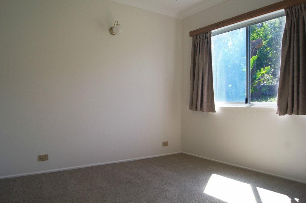 4 Banksia Court CANNONVALE 6