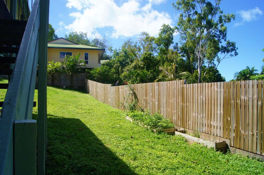 4 Banksia Court CANNONVALE 9