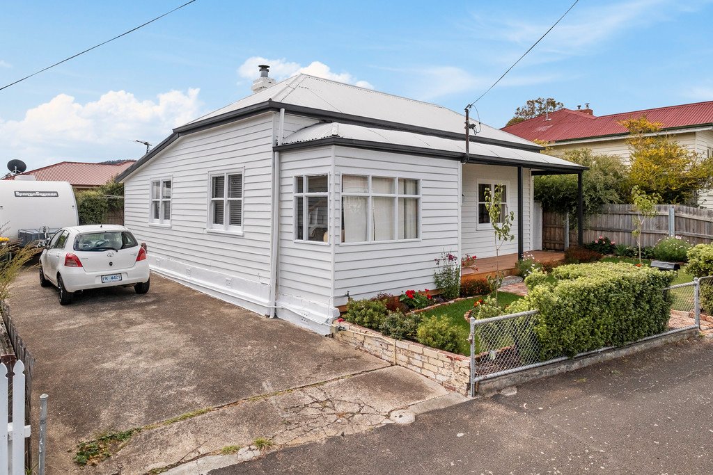 4 Bayswater Road MOONAH 19