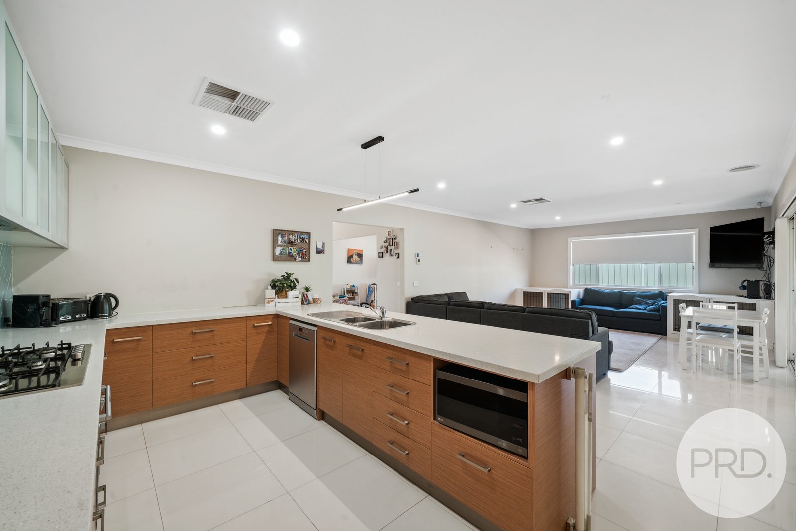4 Beech Street FOREST HILL 2