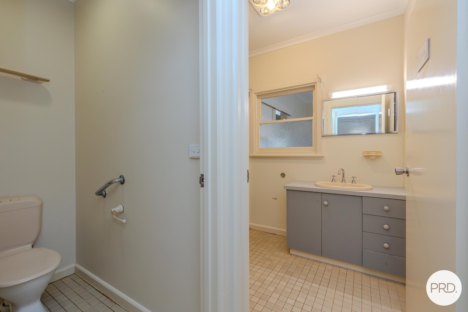 4 Belar Street DARETON 14