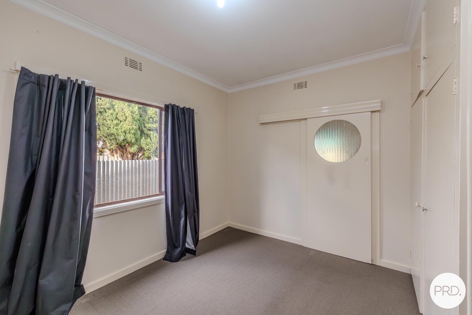 4 Belar Street DARETON 15