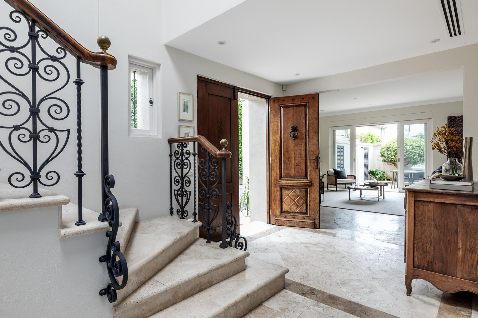 Real Estate and Property in 4 Bellaire Court, Toorak, VIC