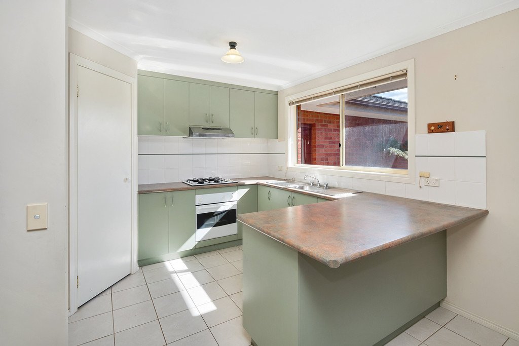4 Bellbird Court MOUNT HELEN 2