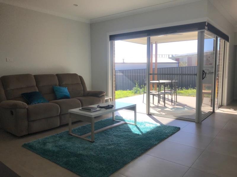 4 Bellbird Street TAMWORTH 7