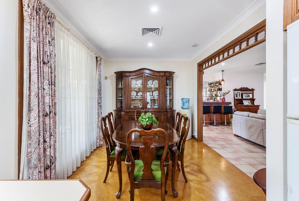 4 Bellingham Close CORLETTE 5