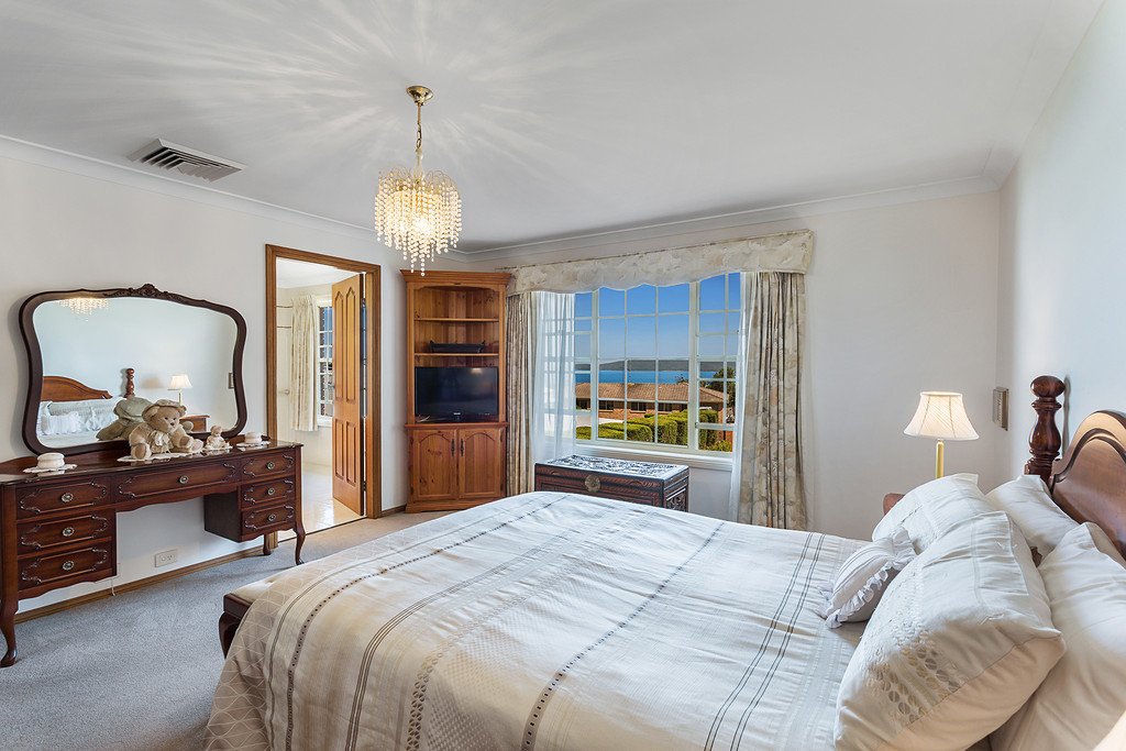 4 Bellingham Close CORLETTE 12