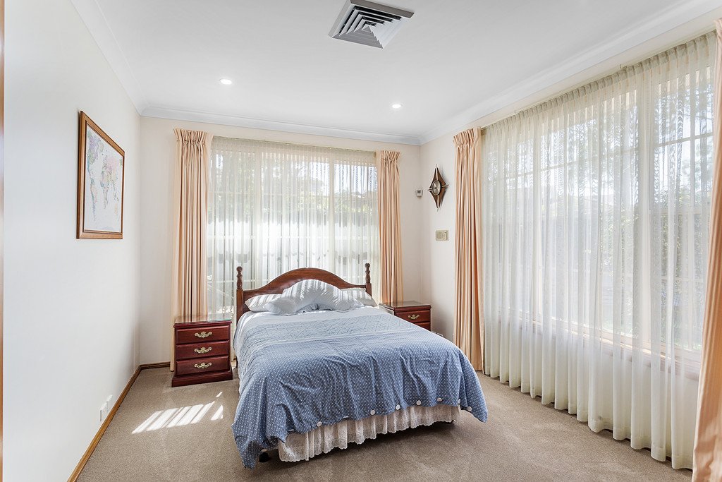 4 Bellingham Close CORLETTE 17