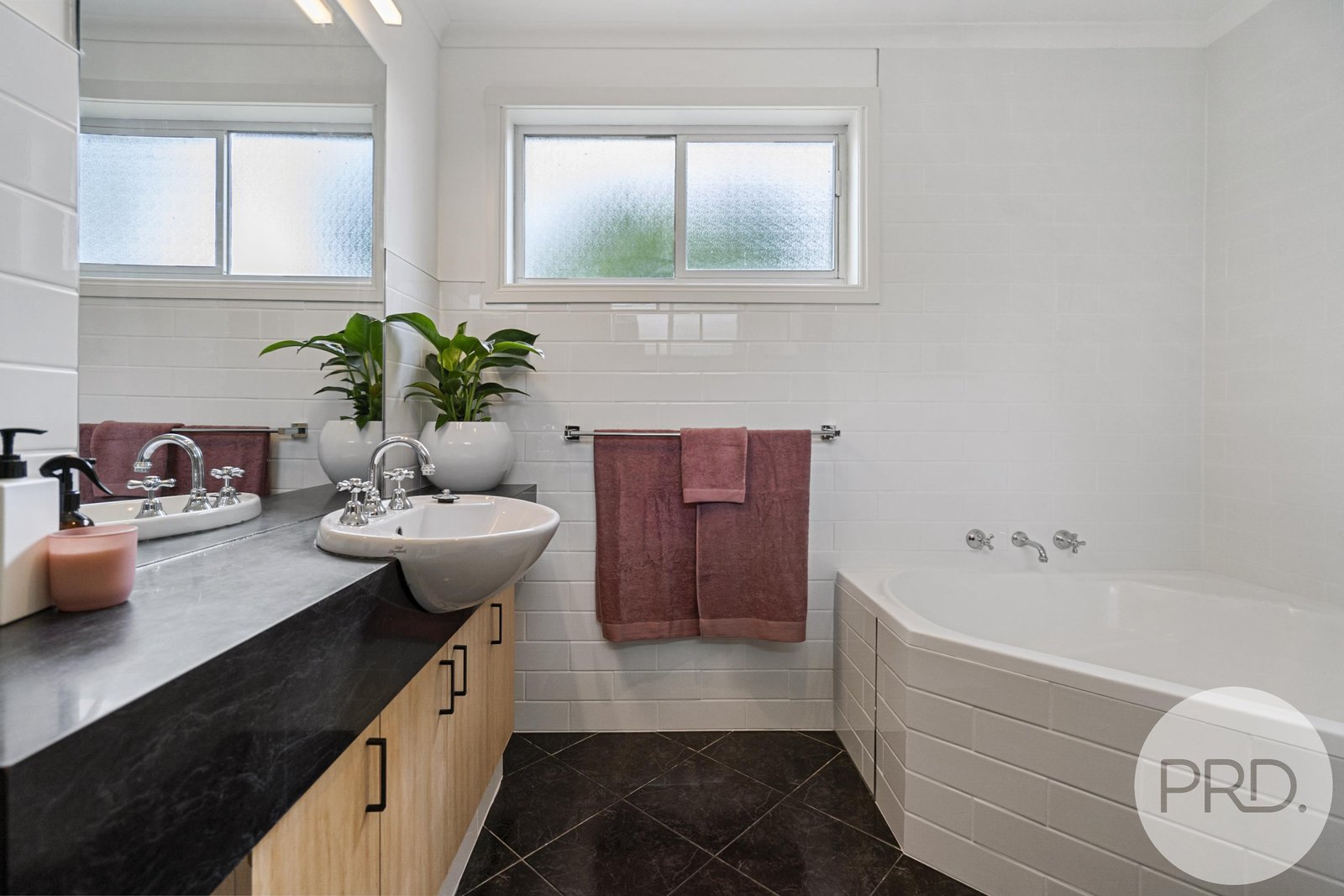 4 Ben Street WEST HOBART 14