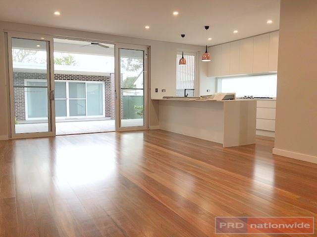 4 Benfield Parade PANANIA 2