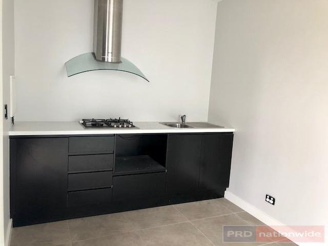 4 Benfield Parade PANANIA 9