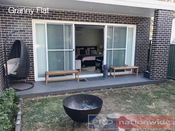 4 Benfield Parade PANANIA 11