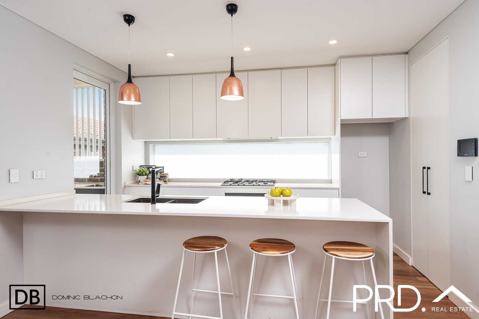 4 Benfield Parade PANANIA 6