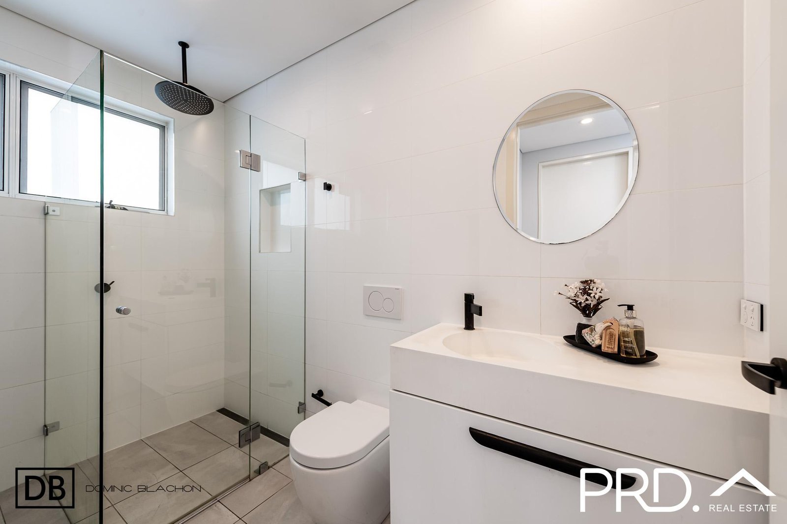 4 Benfield Parade PANANIA 9