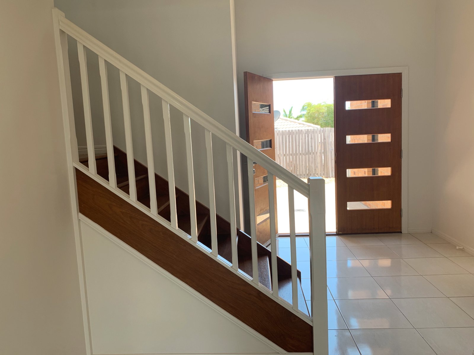 4 BESSIE Court BOYNE ISLAND 10