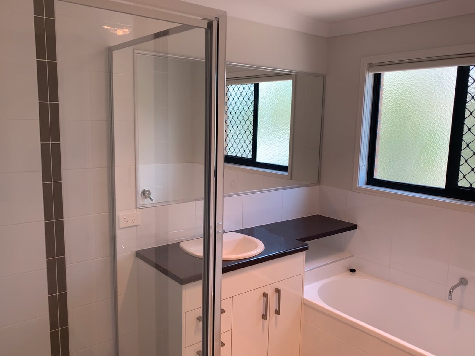 4 BESSIE Court BOYNE ISLAND 15