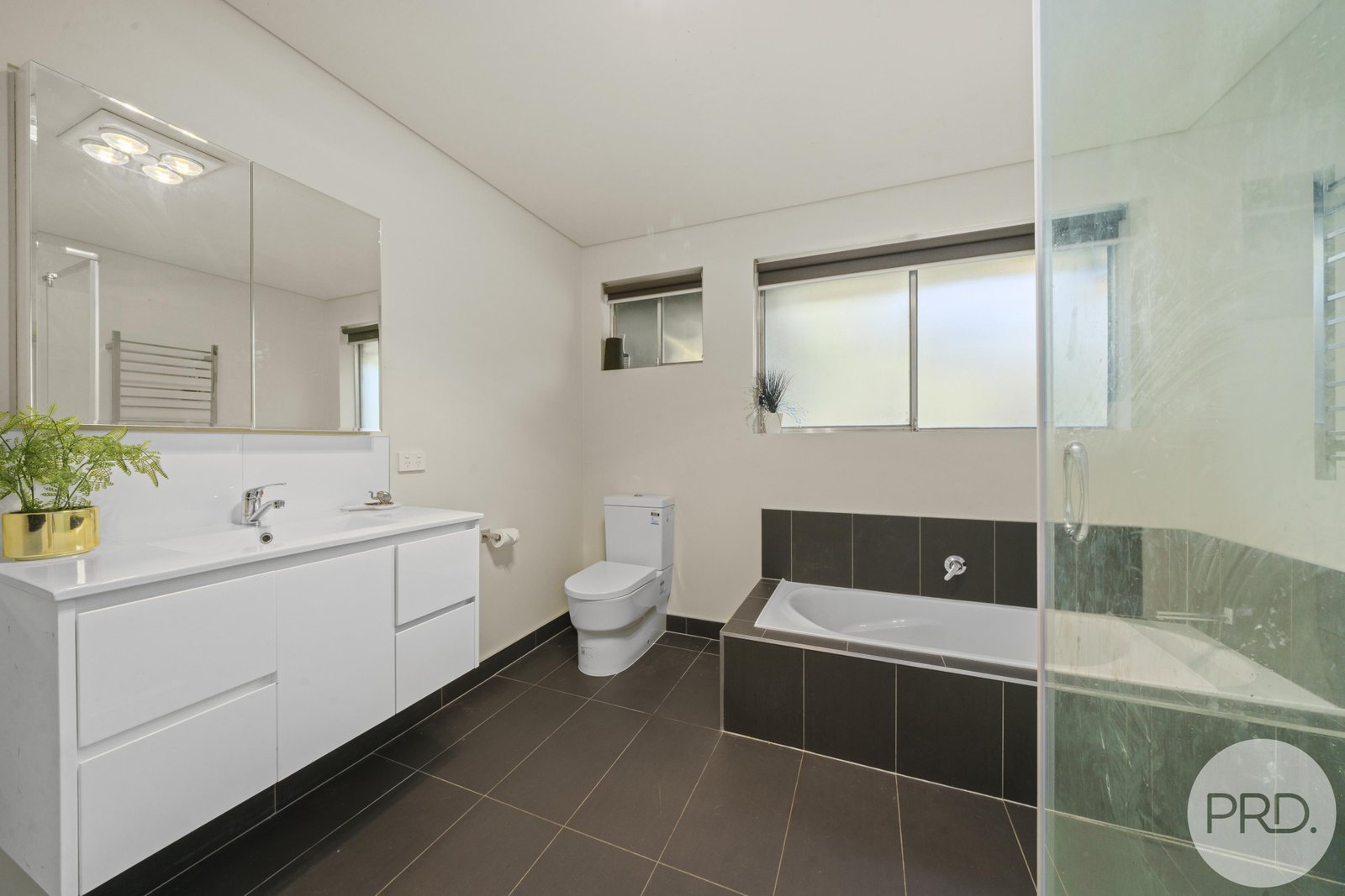 4 Binya Street GLENORCHY 6