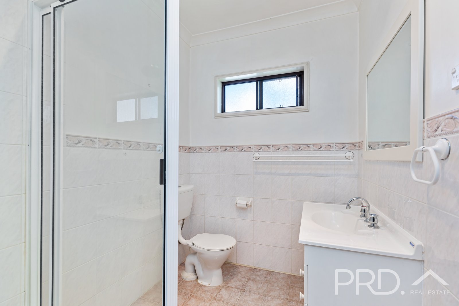 4 Birch Street BATLOW 9