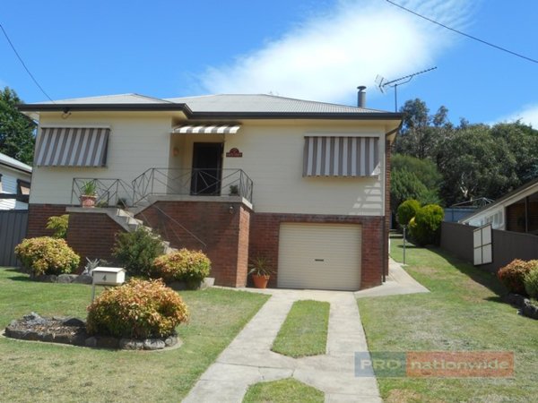 4 Birch Street BATLOW 1