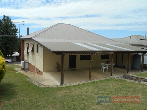 4 Birch Street BATLOW 9
