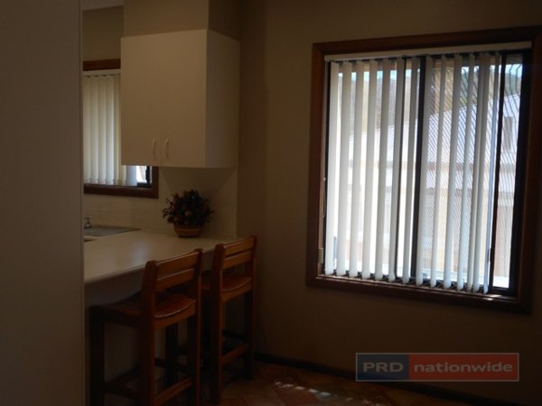 4 Birch Street BATLOW 16