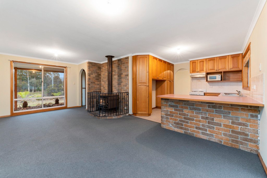 4 Bismarck Court COLLINSVALE 2