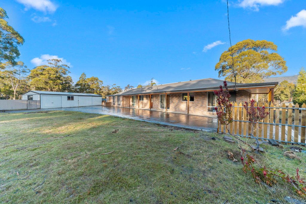 4 Bismarck Court COLLINSVALE 22