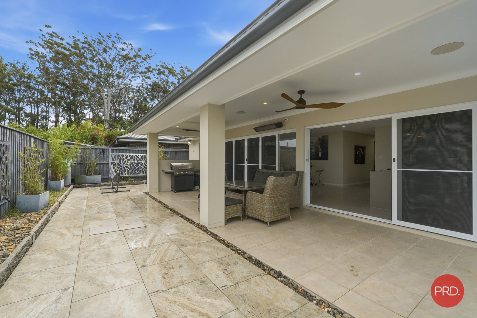 4 Blackwood Street SAPPHIRE BEACH 27