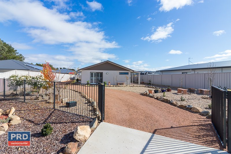 4 Bluskie Close BUNGENDORE 2