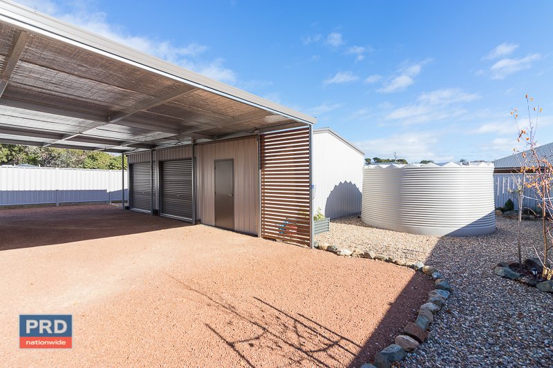 4 Bluskie Close BUNGENDORE 17