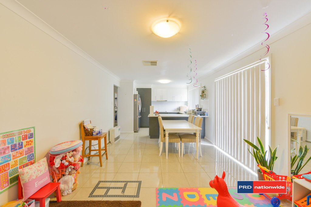 4 Bottlebrush Cove TAMWORTH 5