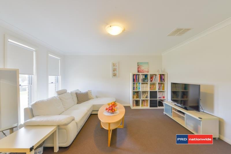 4 Bottlebrush Cove TAMWORTH 4