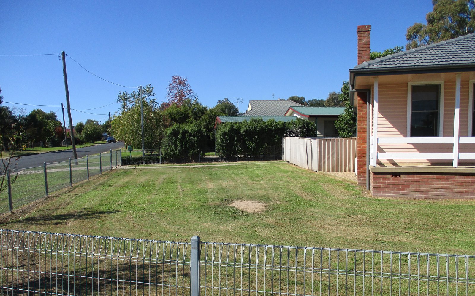 4 Boundary Road TUMUT 2
