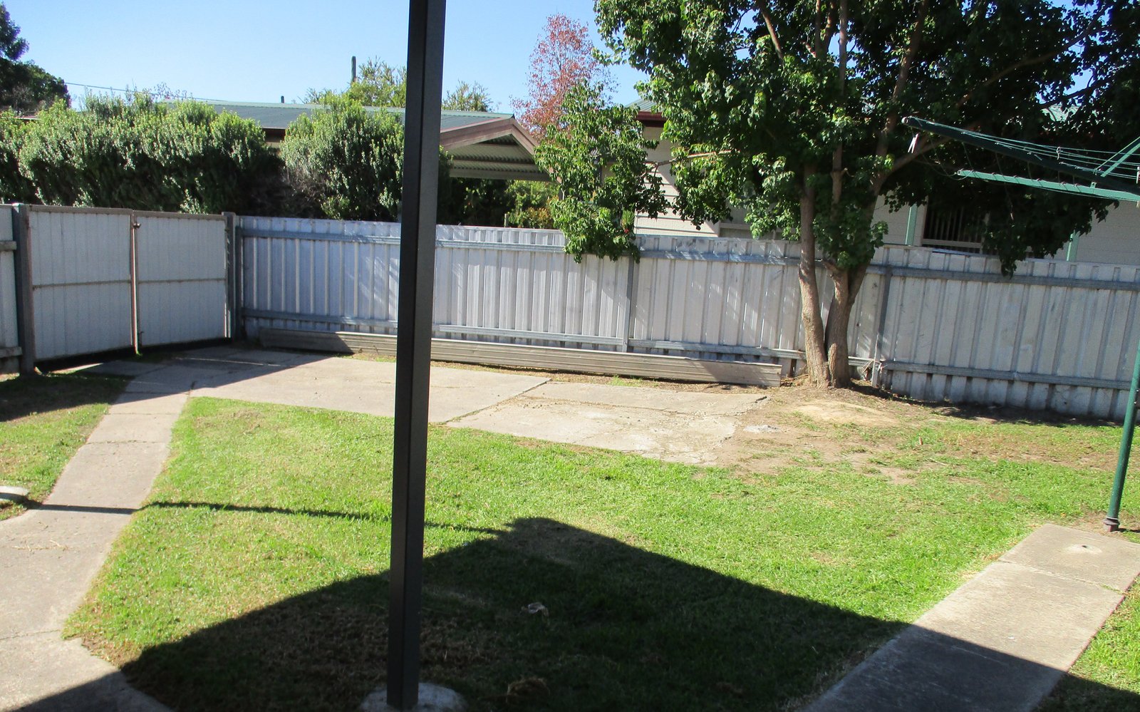 4 Boundary Road TUMUT 15