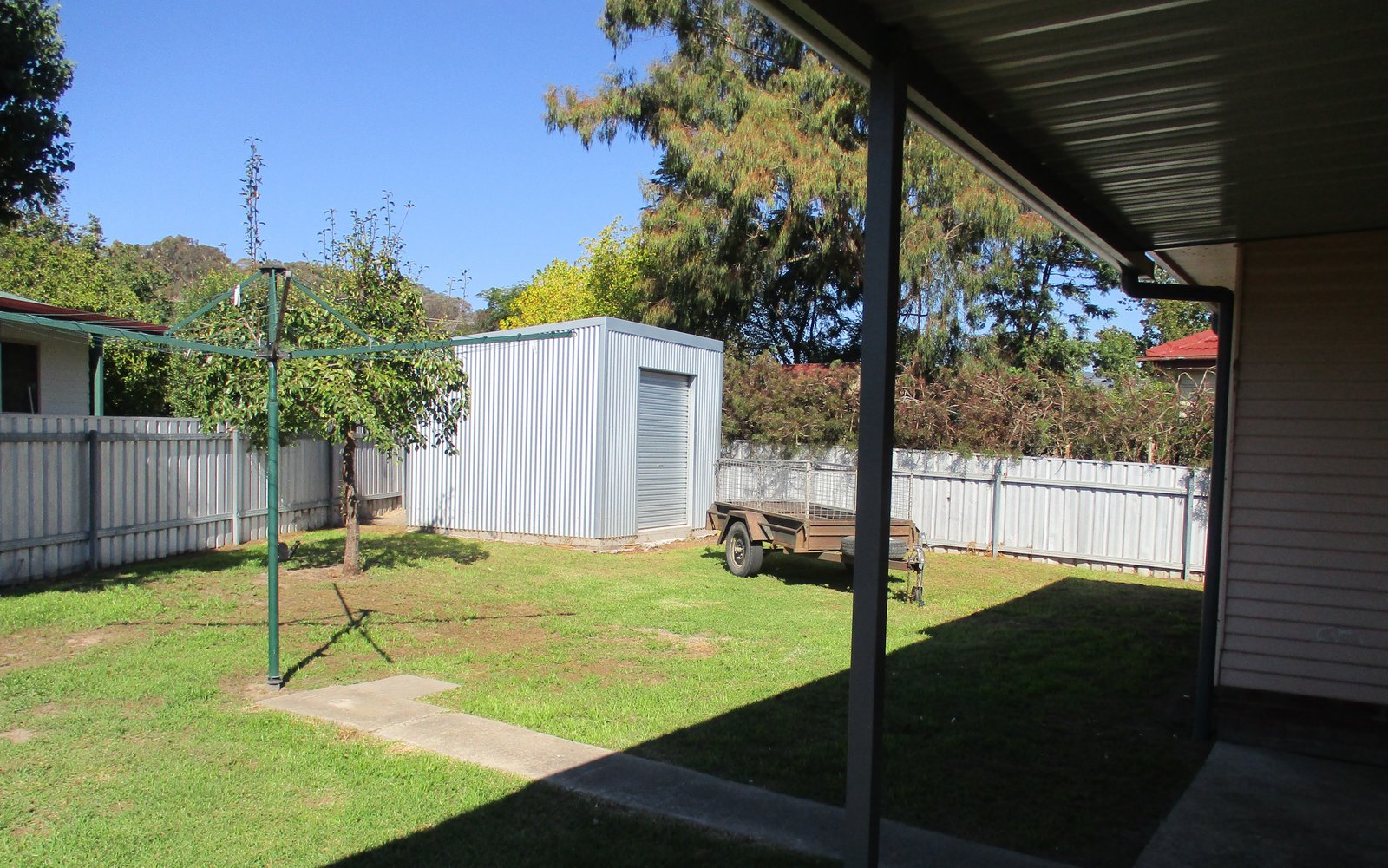 4 Boundary Road TUMUT 16
