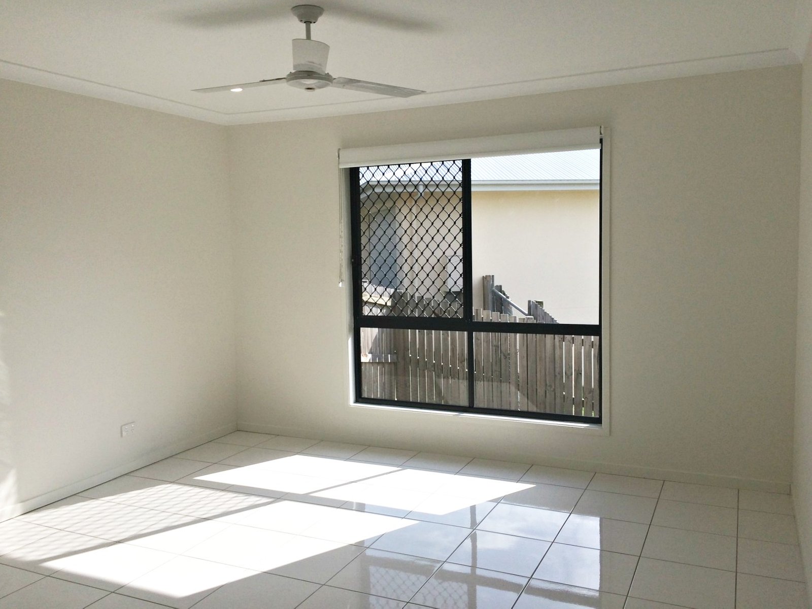 4 Bowline Lane CANNONVALE 5