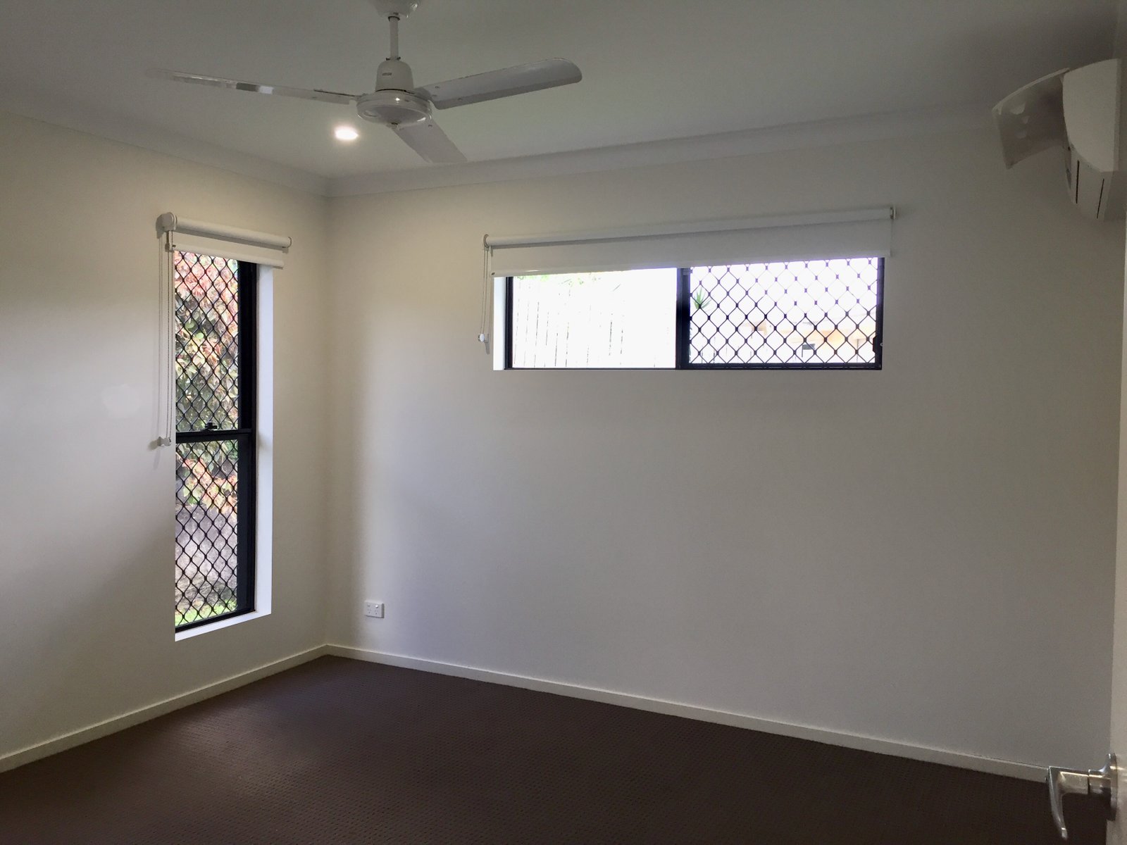 4 Bowline Lane CANNONVALE 7