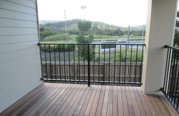 4 Bowline Lane CANNONVALE 3