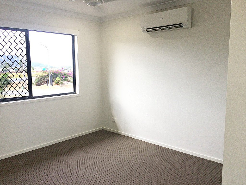 4 Bowline Lane CANNONVALE 6