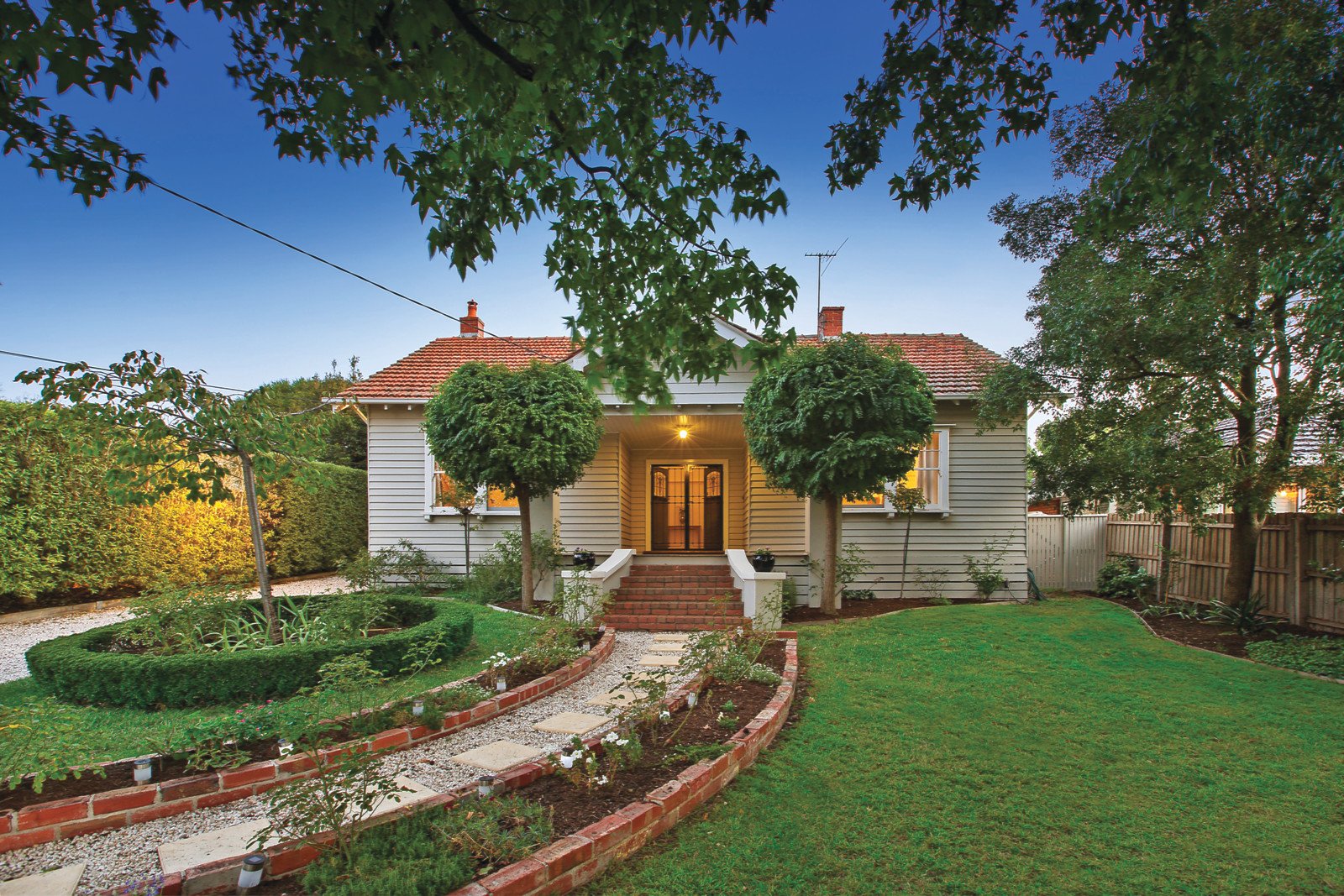 4 Braeside Avenue, Camberwell, VIC