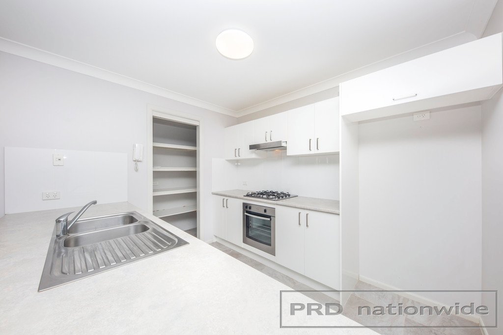 4 Brittany Avenue RUTHERFORD 6